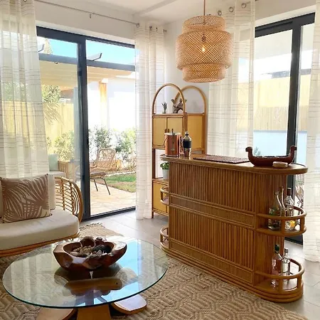Lejlighed Great Outdoor Living Steps Away From The
